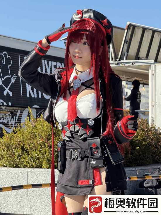 **明星伊织萌cos妮姬