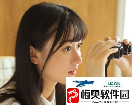 几个装修工人把我压在茶几太离谱友